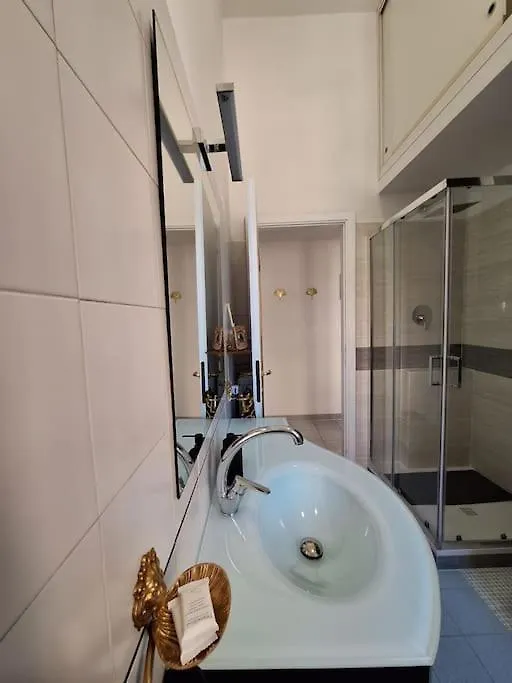شقة Imperial House In San Giovanni Near The Center روما إيطاليا